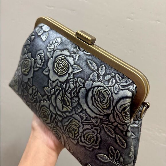 Gray Roses Handmade Embossed Cowhide Push-lock Clutch/Shoulder Bag, Crossbody - Picture 10 of 14